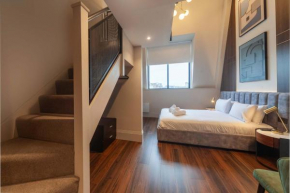 Contemporary Mezzanine Studio in Central Hastings